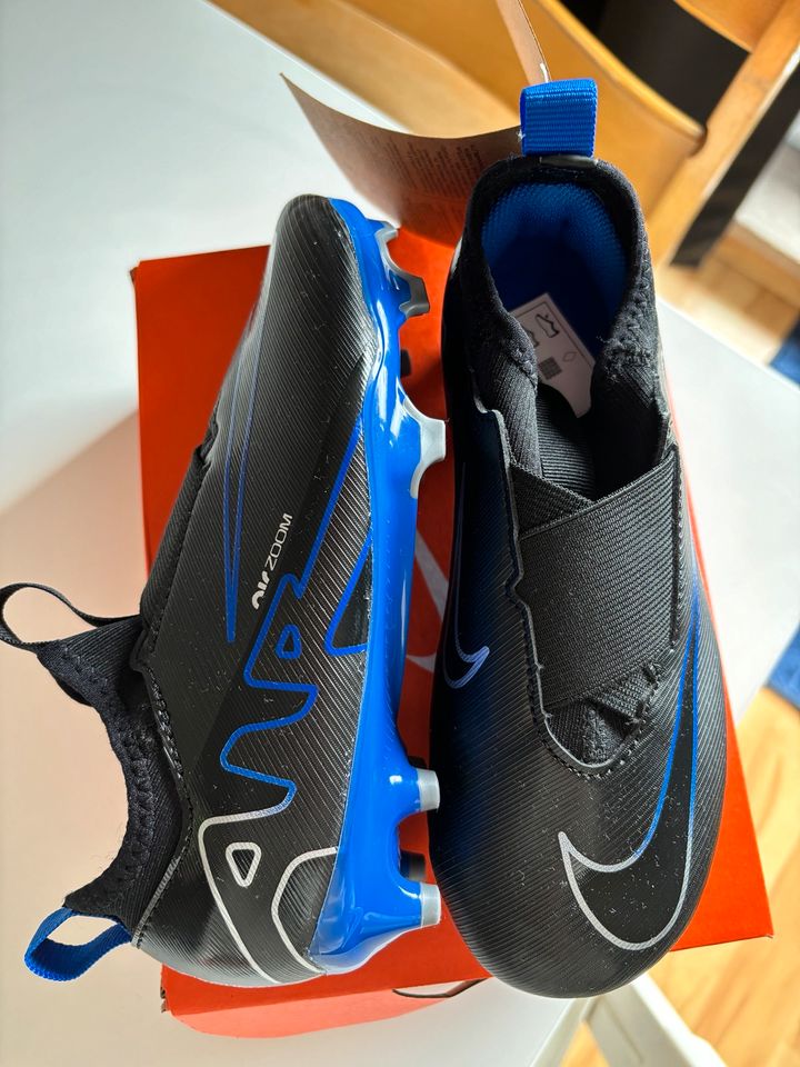 JR  Zoom Vapoor Fußballschuhe Jungen Neu mit Etikett in Pulheim