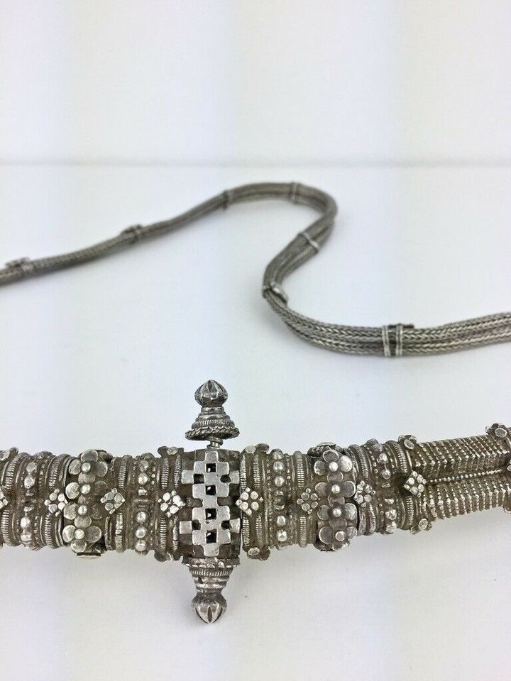 Antik Schmuck*Echt Silber Gürtel*Indien 1900*Gewicht 351g*günstig in  München - Altstadt-Lehel | Kunst und Antiquitäten gebraucht kaufen | eBay  Kleinanzeigen ist jetzt Kleinanzeigen