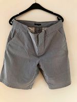 Shorts von Tommi Hilfiger blauweiß gestreift abzugeben Beuel - Vilich Vorschau