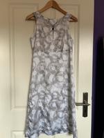 s.Oliver Selction Kleid, weiss/silber-grau, Gr. 36, Dekolletè Niedersachsen - Zeven Vorschau