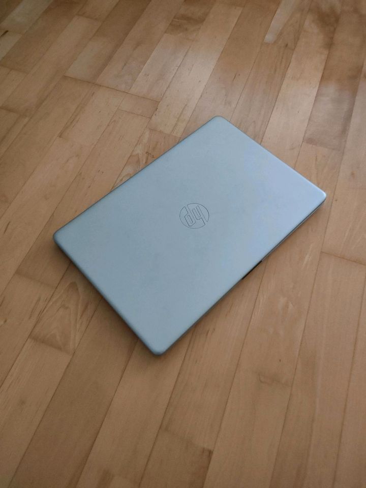 HP Laptop 15-dw321ng 15,3" in Neufra Hohenzollern