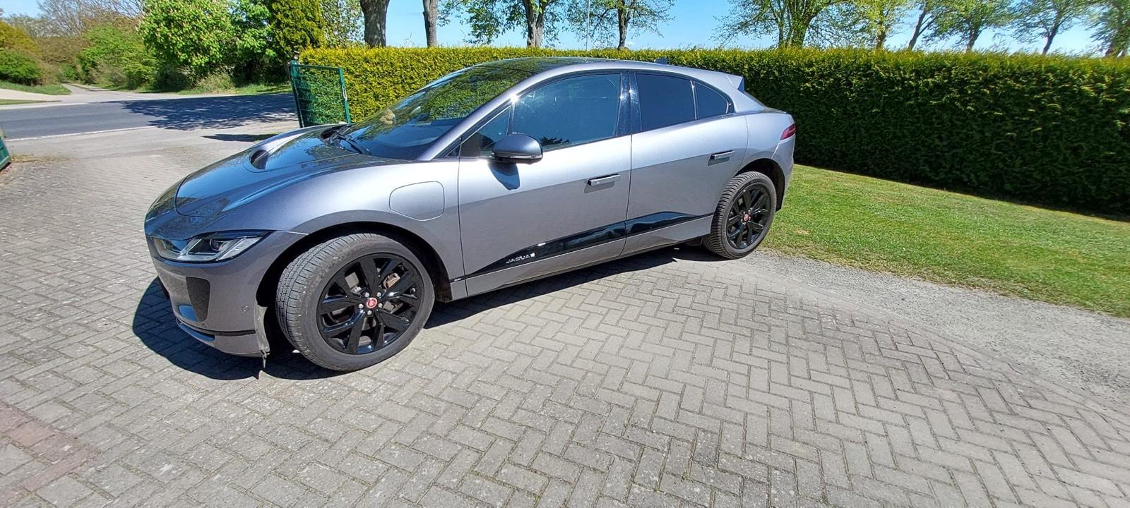 Abbildung des Autos Jaguar I-Pace E.V. 320 A…