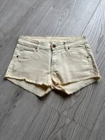 Kurze Hose, Shorts gelb Größe S 36 Köln - Mülheim Vorschau