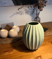 Vase Blumenvase Keramik grün mintgrün 22cm hoch Nordrhein-Westfalen - Troisdorf Vorschau