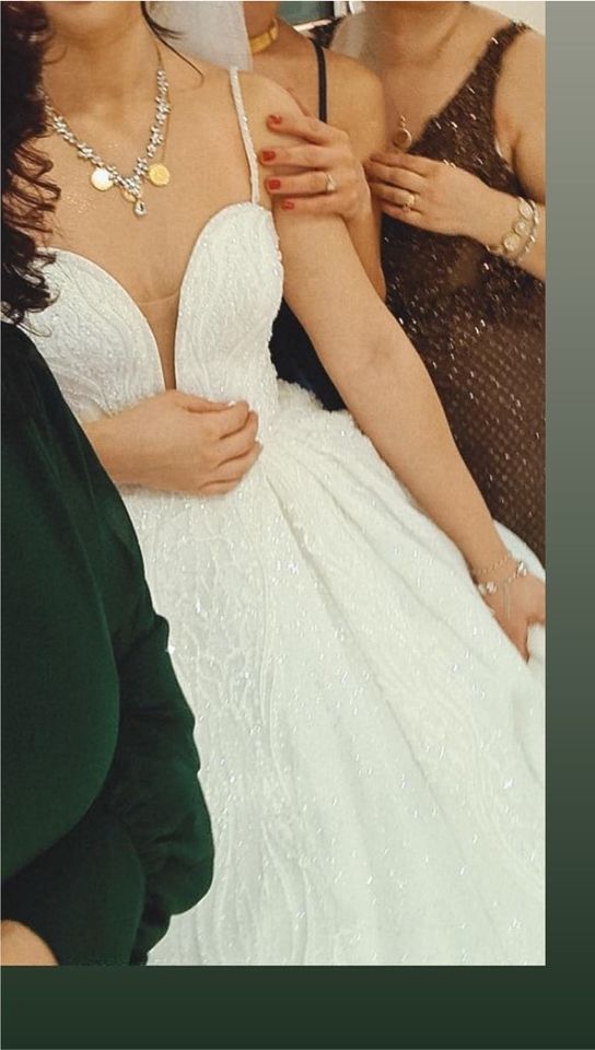 Gelinik Brautkleid Hochzeitskleid schleppe in Garbsen