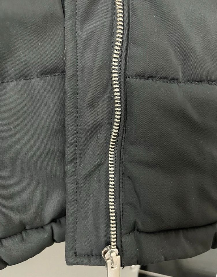 Schwarze Winterjacke Damen Gr. XS H&M in Eutin