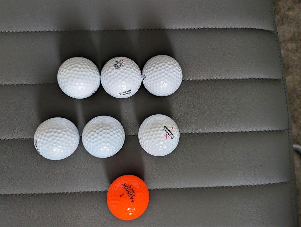 Golf Set mit Zubehör in Lübeck