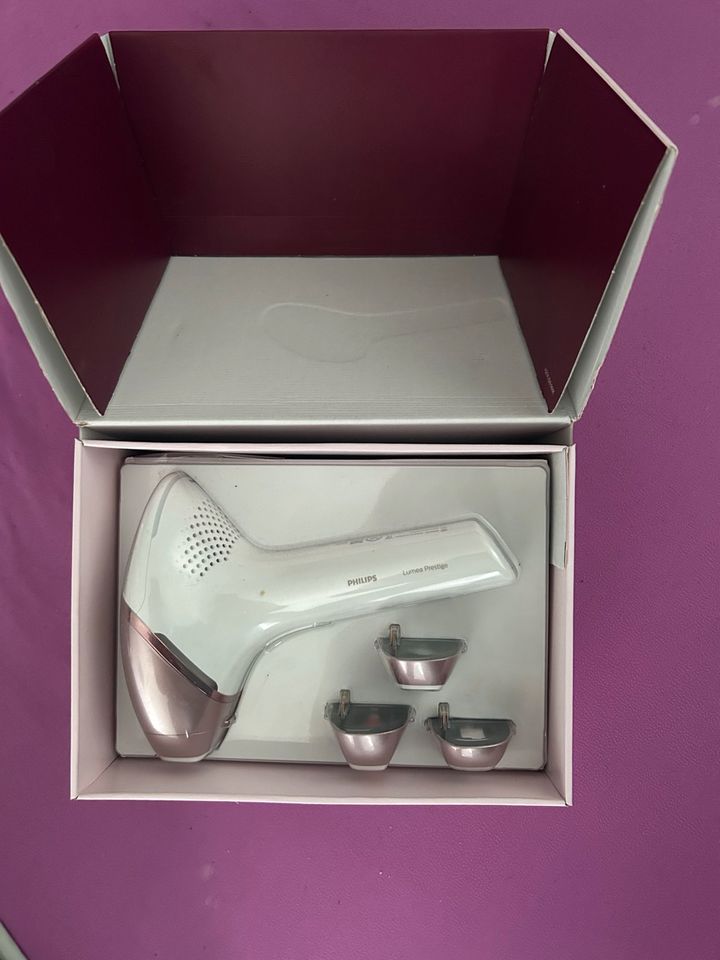 Philips Lumea IP7000 Neu!!!! in Berlin