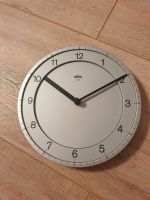 Braun Quartz Wanduhr 4861 silber Nordrhein-Westfalen - Gelsenkirchen Vorschau