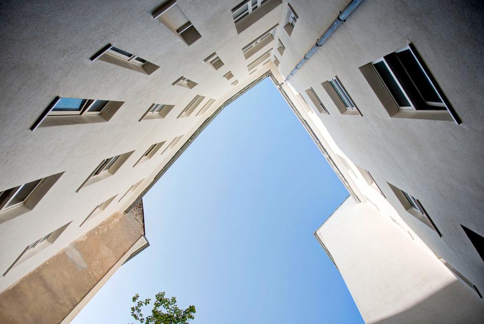 Cleveres Investment in Kreuzberg – 2-Zimmer-Wohnung mit Balkon in Berlin