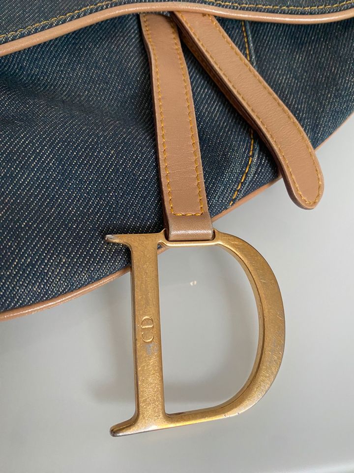 DIOR Christian Dior Saddle Bag Jeans gebraucht in Düsseldorf - Bezirk 4 |  eBay Kleinanzeigen ist jetzt Kleinanzeigen