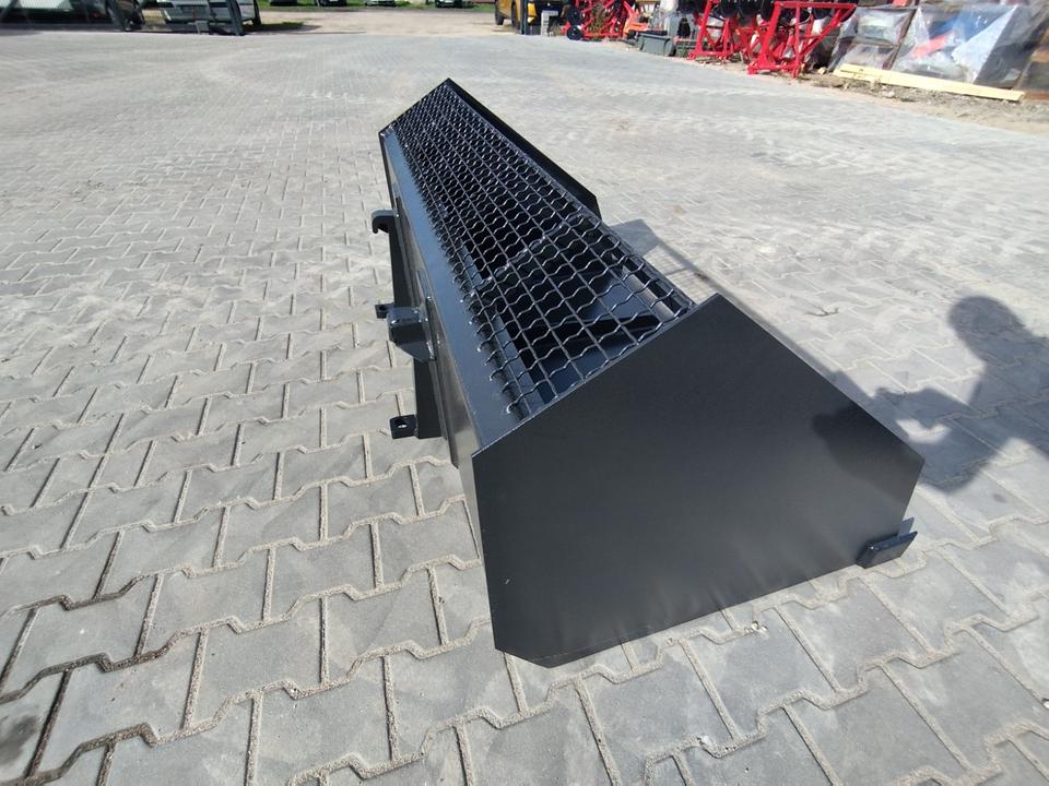 Minilader Lade Schaufel | Kapazität 0,39m3 Volumetrische | 1,3m in Neuhardenberg