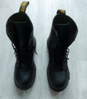 Dr. Martens Air Wair Stahlkappenstiefel, Gr. 42; wie Neu *** Nordrhein-Westfalen - Hilden Vorschau