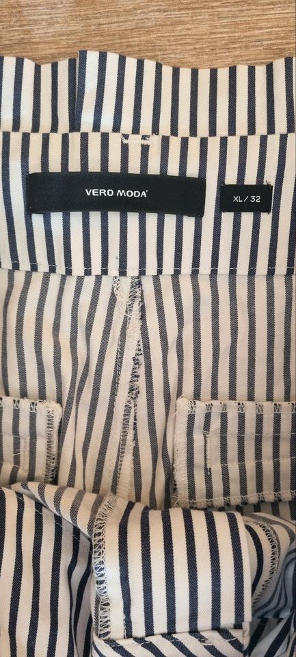 Vero Moda Hose maritim Gr. XL in Pesterwitz