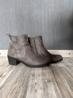 Schuhe mit Absatz grau Hessen - Hatzfeld (Eder) Vorschau