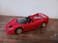 Ferrari Modellauto Burago Auto rot Spielzeug Sachsen - Neukirchen/Erzgeb Vorschau