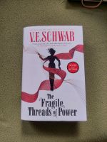 The Fragile Threads of Power Waterstones Fairyloot Illumicrate Blumenthal - Farge Vorschau