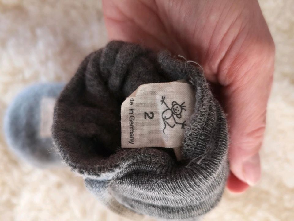 Handschuhe mit Band Pickapooh Gr. 2 (bis 2 Jahre) 100% Wolle grau in Riedlingen