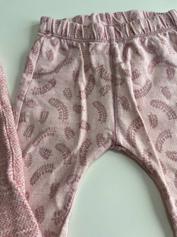 Baby Mädchen Hosen Zara 74 in Seelbach