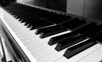 Klavier-, Harmonie-, Improvisationsunterricht online Schleswig-Holstein - Altenholz Vorschau