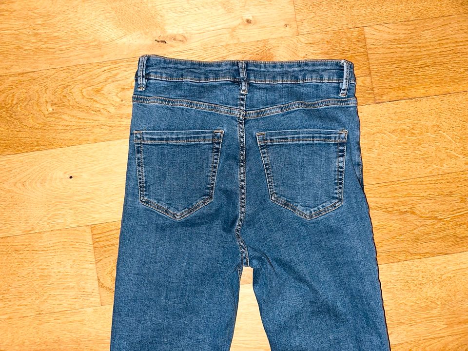 MANGO Jeans „NOA“ Damen Größe 36 in Goldbach