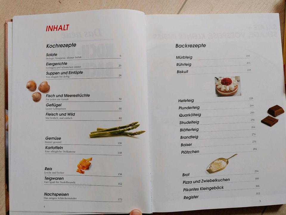 Kochbuch/ Backbuch , Asiatisch , italienisch, Geflügel , in Borchen