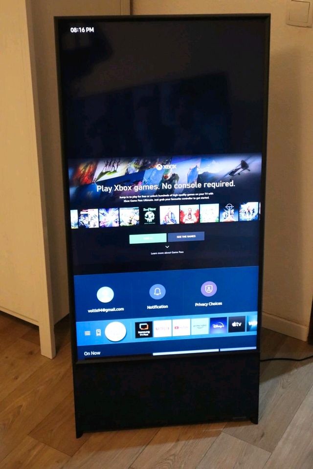 SAMSUNG The Sero  QLED 4K Smart TV drehbarer Bildschirm in Coburg