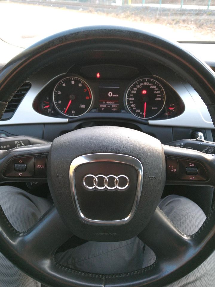 Audi A4 2.0 TFSI quattro, s-tronic, bi-xenon in Gelenau