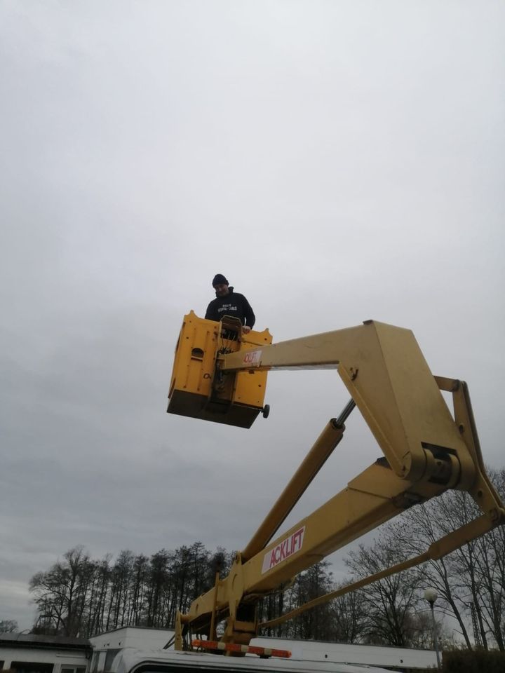 Land Rover Defender Hubsteiger Lift Arbeitsbühne 16500 netto in Goldbach