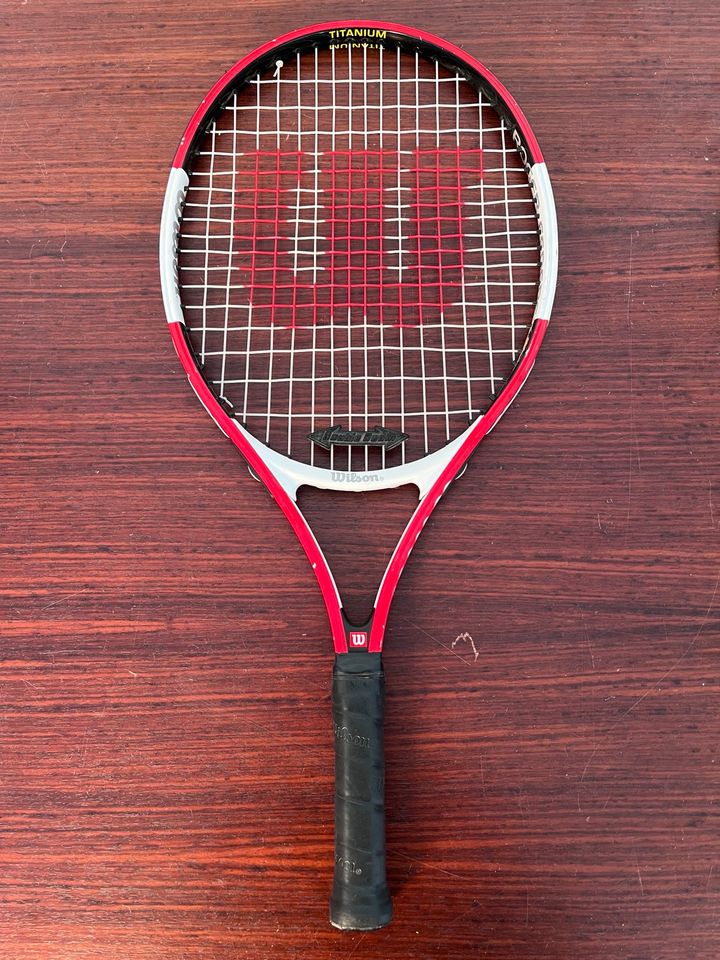 Wilson Tennisschläger Jr 23 (Roger Federer) in Marsberg