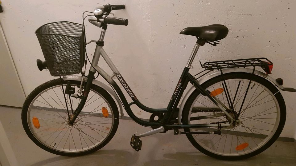 "EXCELSIOR" Damenrad/Fahrrad, 26 Zoll, metallic silber grün in Eisleben