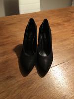 Pumps, Schuhe, Größe 39, s. Oliver, schwarz,Glitzer Bayern - Nordheim am Main Vorschau
