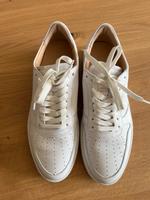 neue Sneaker Lloyd Damen Gr. 39 weiß Nordrhein-Westfalen - Anröchte Vorschau