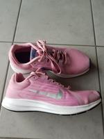 Nike Turnschuhe  pink / metallic silber Größe 37,5 Downshifter 8 Niedersachsen - Wallenhorst Vorschau