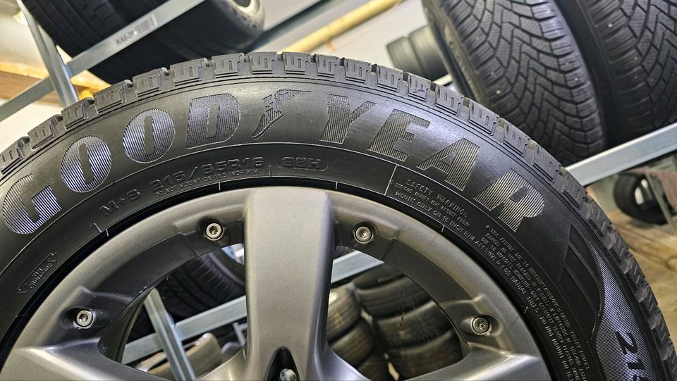 GOODYEAR Sommer 215 65R16 98H SUV4x4 7mm Dot4829 Wie Neu in Castrop-Rauxel