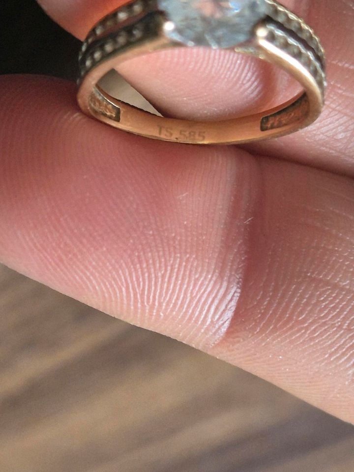 Gold Damen Ring in Essen