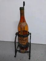 Schwenkbarer Flaschenhalter mit versiegelter Flasche Jacobi 1880 Baden-Württemberg - Sersheim Vorschau