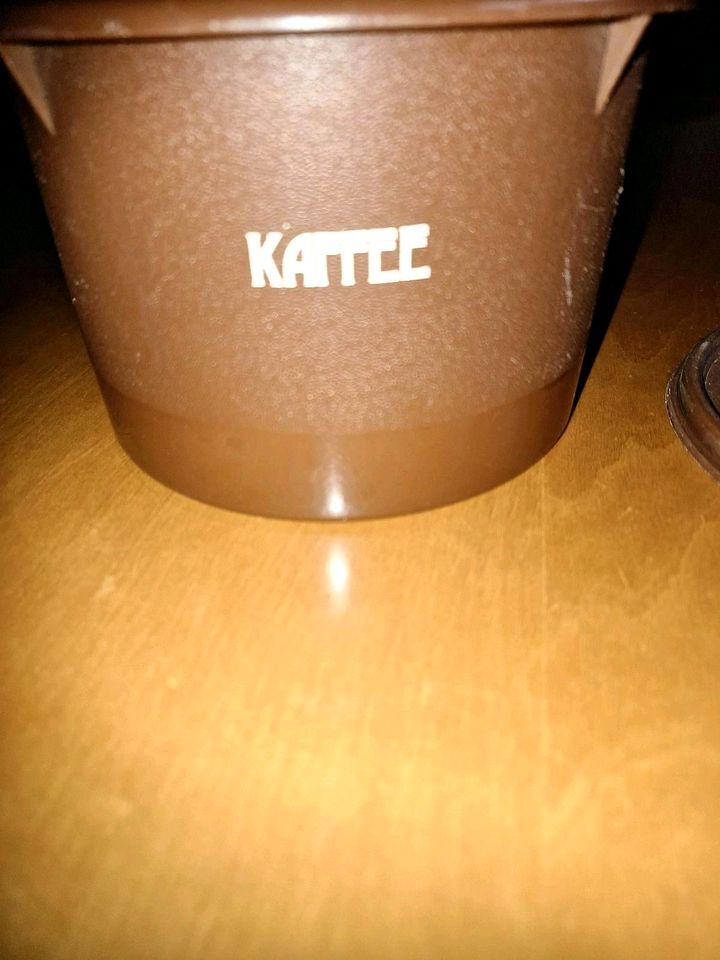 Tupperware Kaffee Behälter in Frielendorf