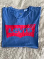 Neuwertig - Levi’s Tshirt T-Shirt Shirt blau Gr. M Leipzig - Gohlis-Mitte Vorschau