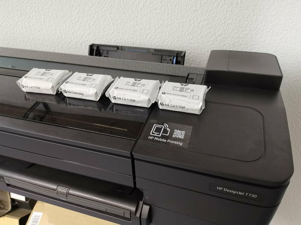HP Designjet T730 Großformatdrucker Plotter 36 Zoll A0 in Seelow
