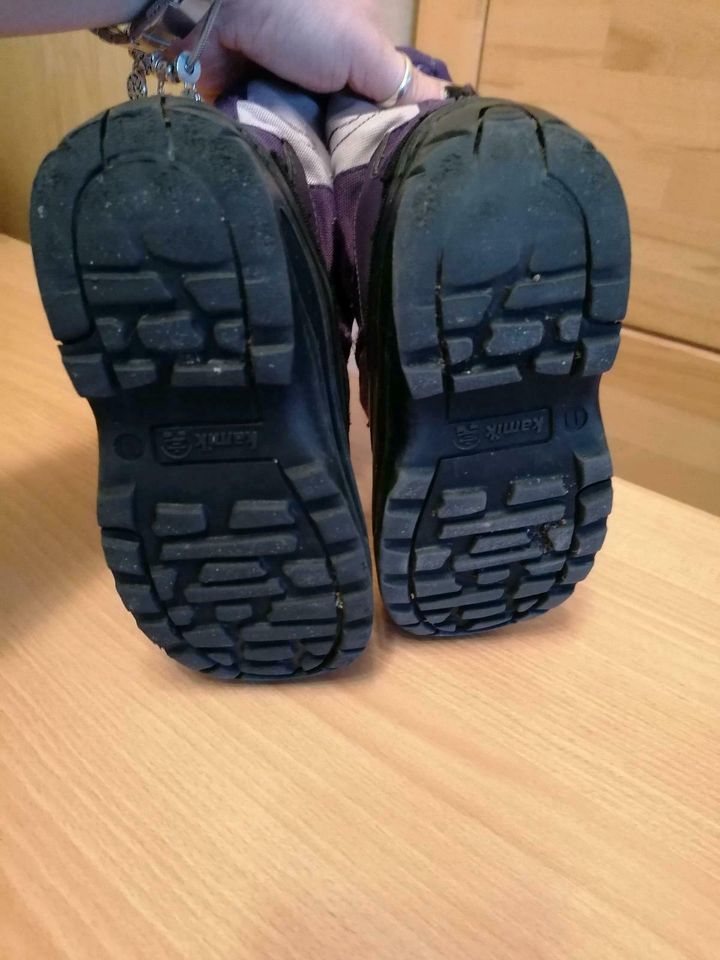 Mädchen Kamik Winterschuhe Gr 11 entspricht gr 28 in Königsbronn