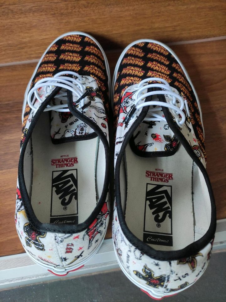 vans Sneaker Stranger Things Gr.  42 in Uffenheim