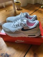 Nike Air Systm Gr. 40 sehr guter Zustand Pankow - Prenzlauer Berg Vorschau