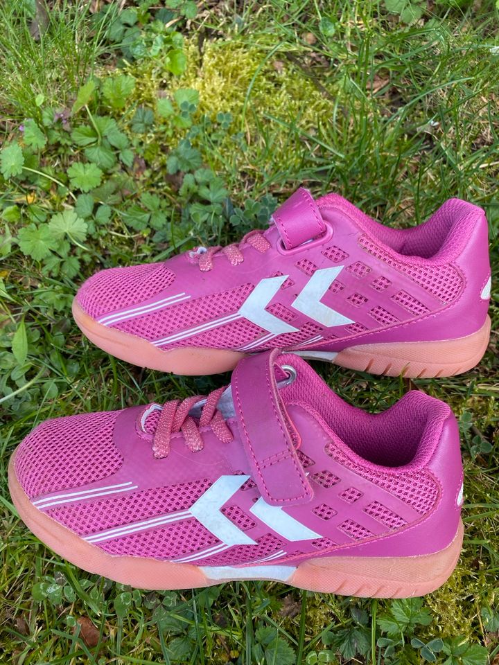 Hummel Sportschuhe Mädchen pink Größe 31 in Bad Bibra