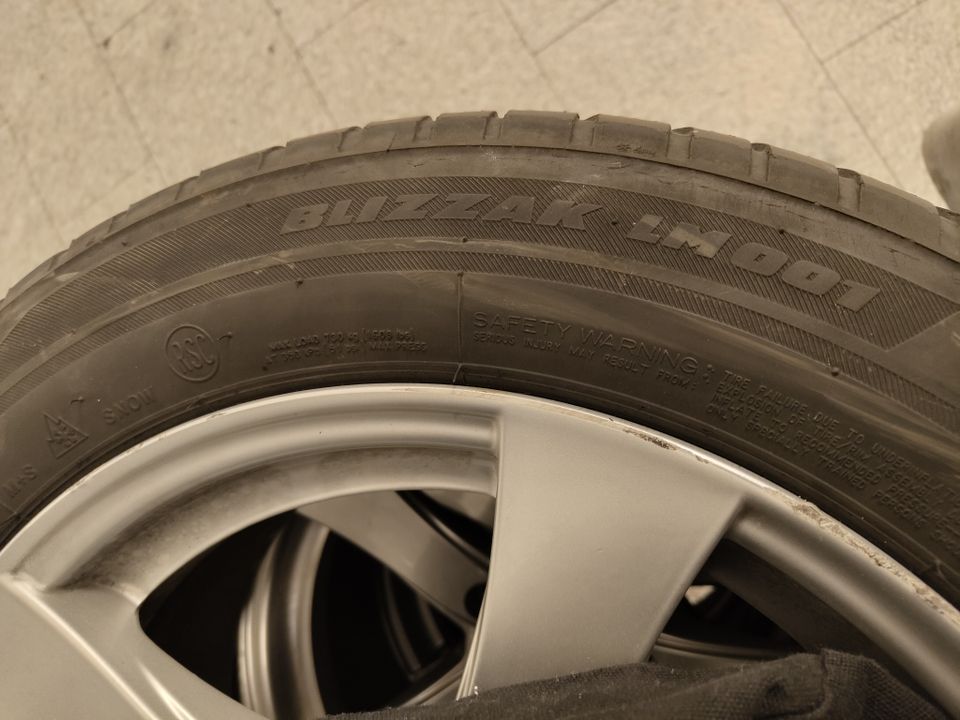 Bridgestone Winterreifen für BMW in Berlin