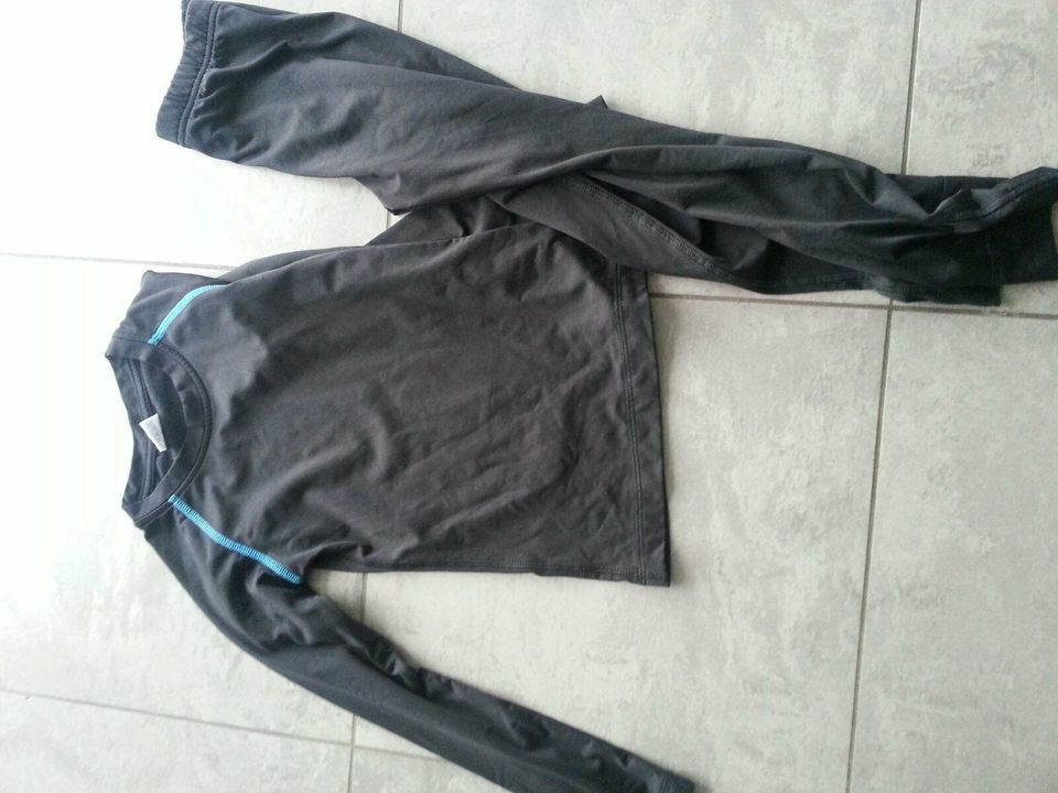 Schneeanzug Skianzug Skihose Schneehose Jacke (Gr.122/128) gepfl. in Ebersbach an der Fils