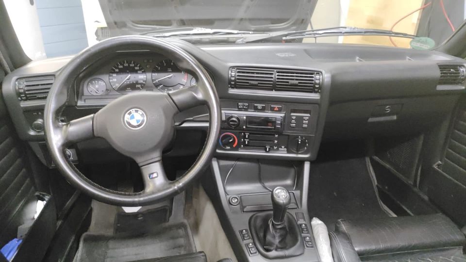 BMW 318i Cabrio E30 * Sommerfahrzeug* in Untermeitingen