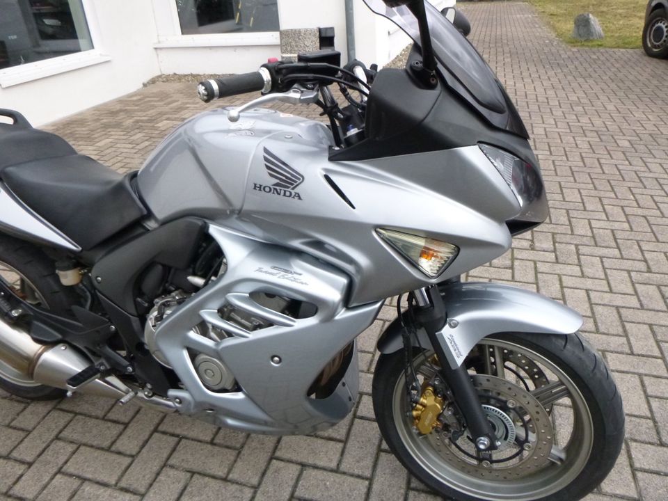 Honda CBF 600 SA gebraucht in Uhlstädt-Kirchhasel