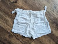 Kurze Hose weiß sommerlich luftig M Hessen - Darmstadt Vorschau