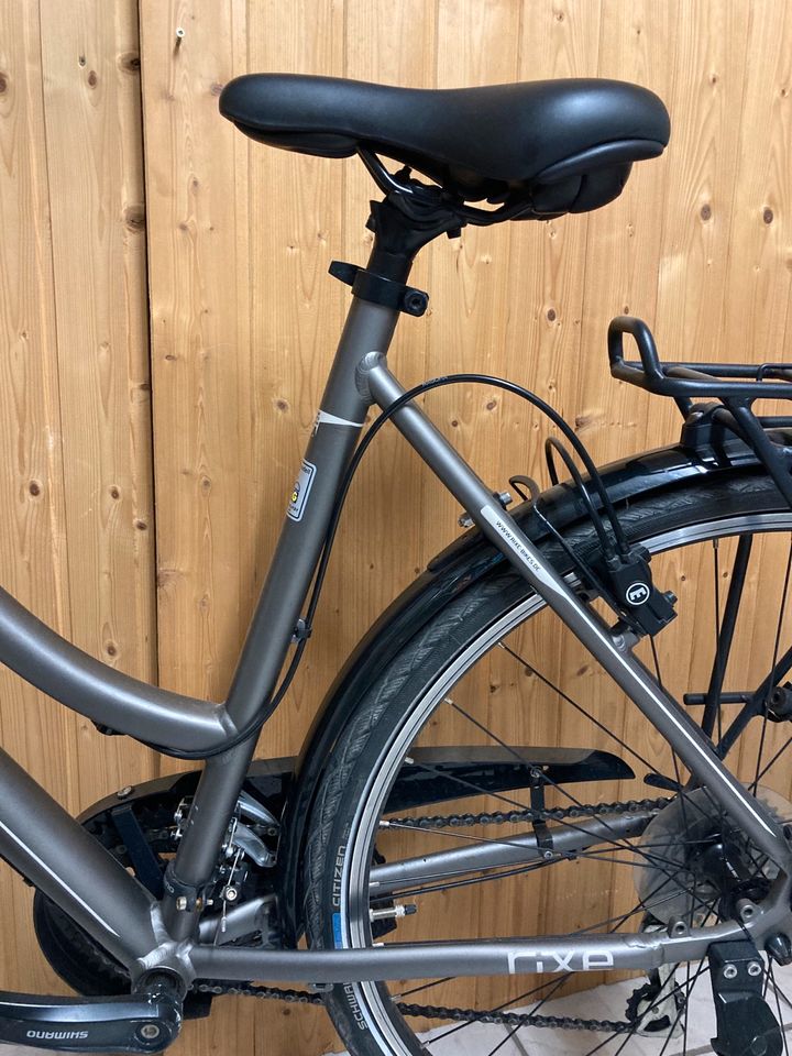 Trekkingrad Damen 28“ 24. Gänge Rixe in Diekholzen